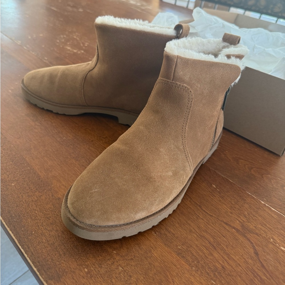 Ugg Romely Zip